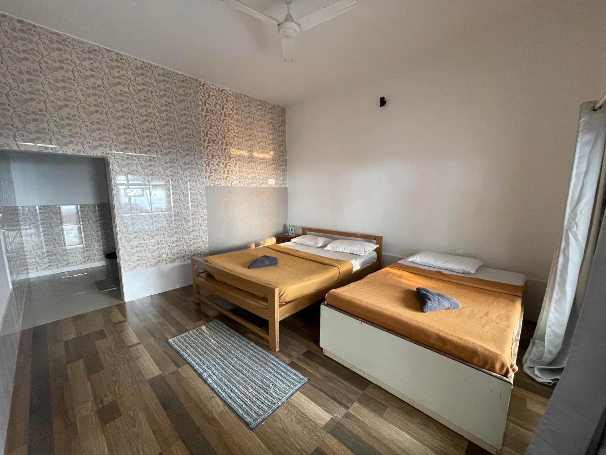 The La Mer Beach Resort Гокарна Екстер'єр фото